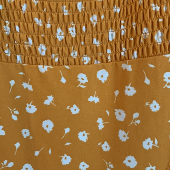 Justify yellow summer dress, size Large (Juniors) - Picture 3 of 4